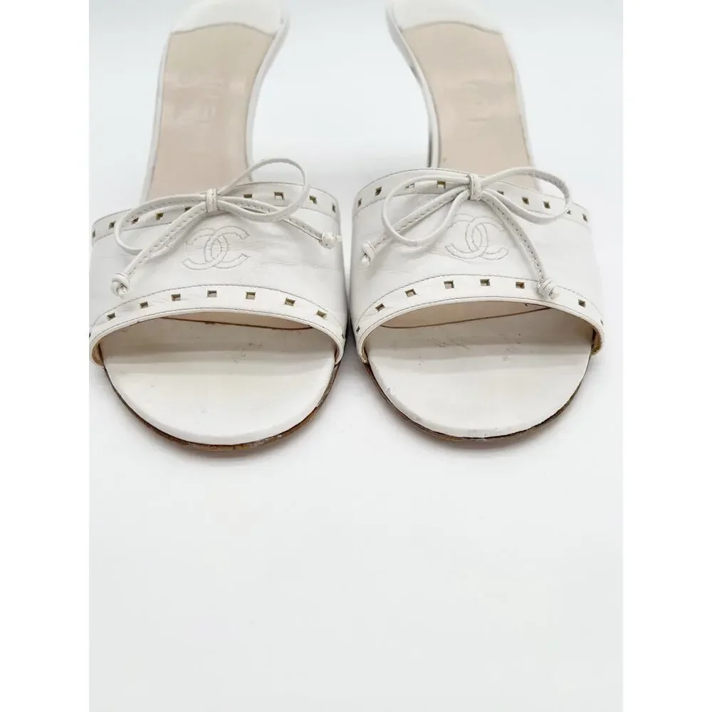 CHANEL vintage white
